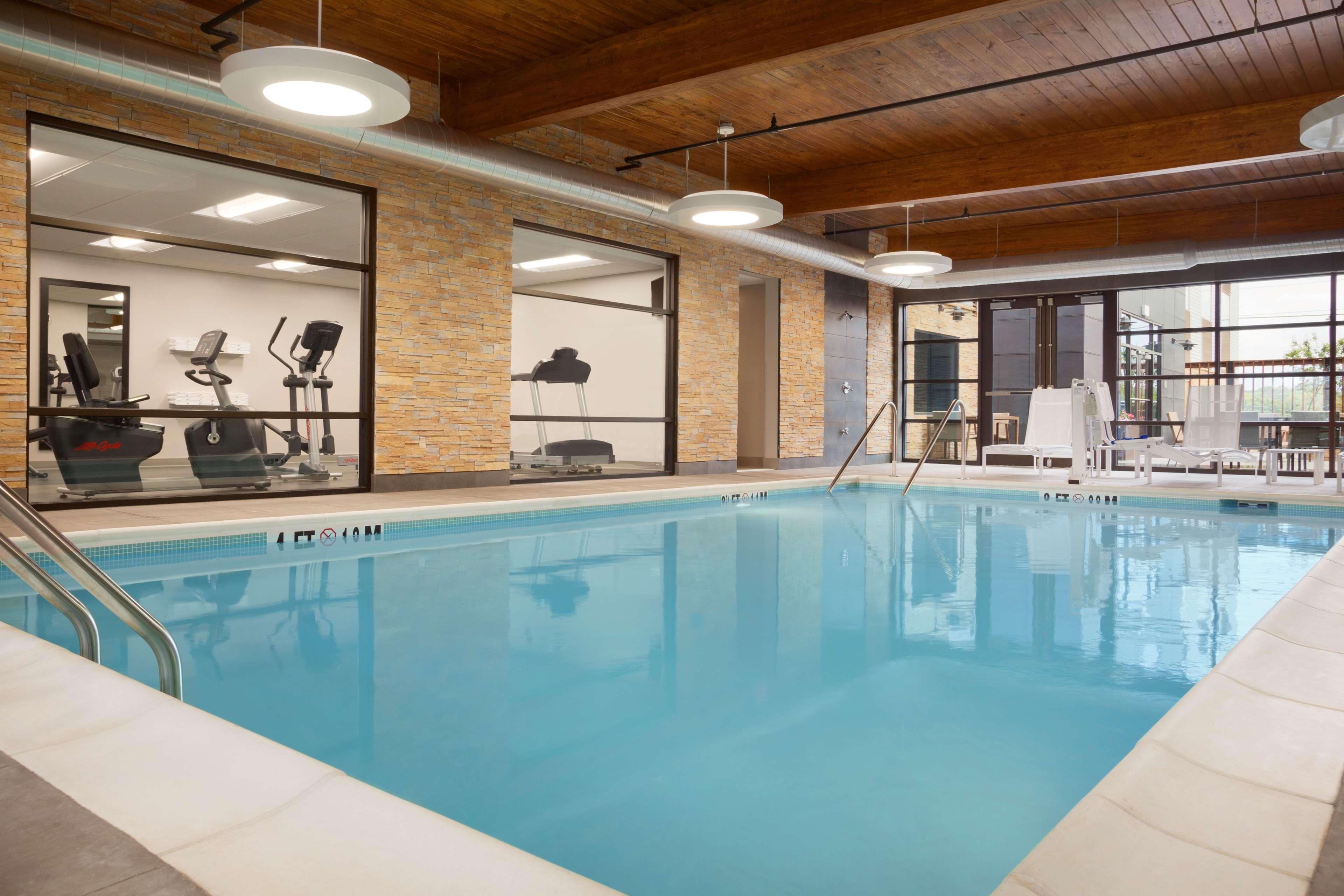 Country Inn & Suites By Radisson Asheville River Arts District المظهر الخارجي الصورة